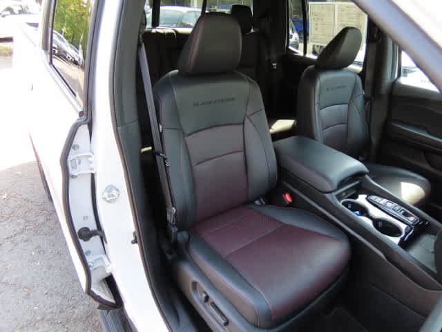 Used 2024 Honda Ridgeline Black Edition image 16