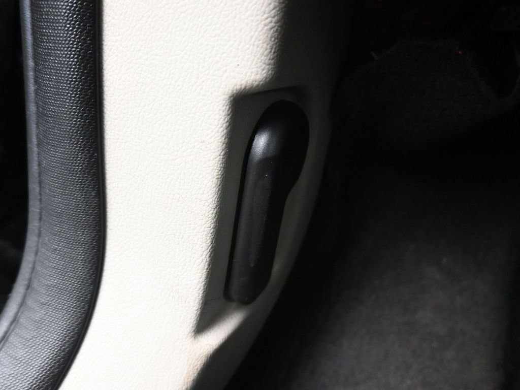 Used 2016 Ford Focus Electric Hatchback image 28