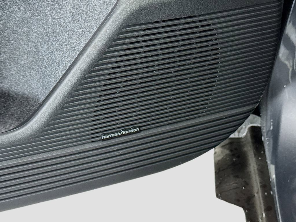 New 2026 Subaru Outback Limited image 17