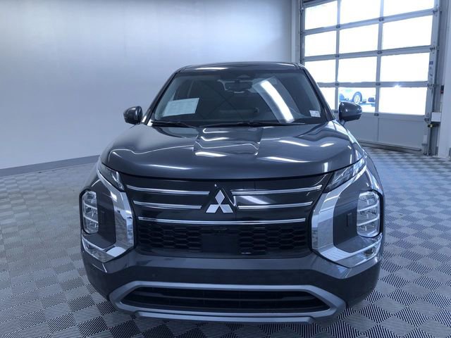 Used 2025 Mitsubishi Outlander SE AWD/4WD image 14
