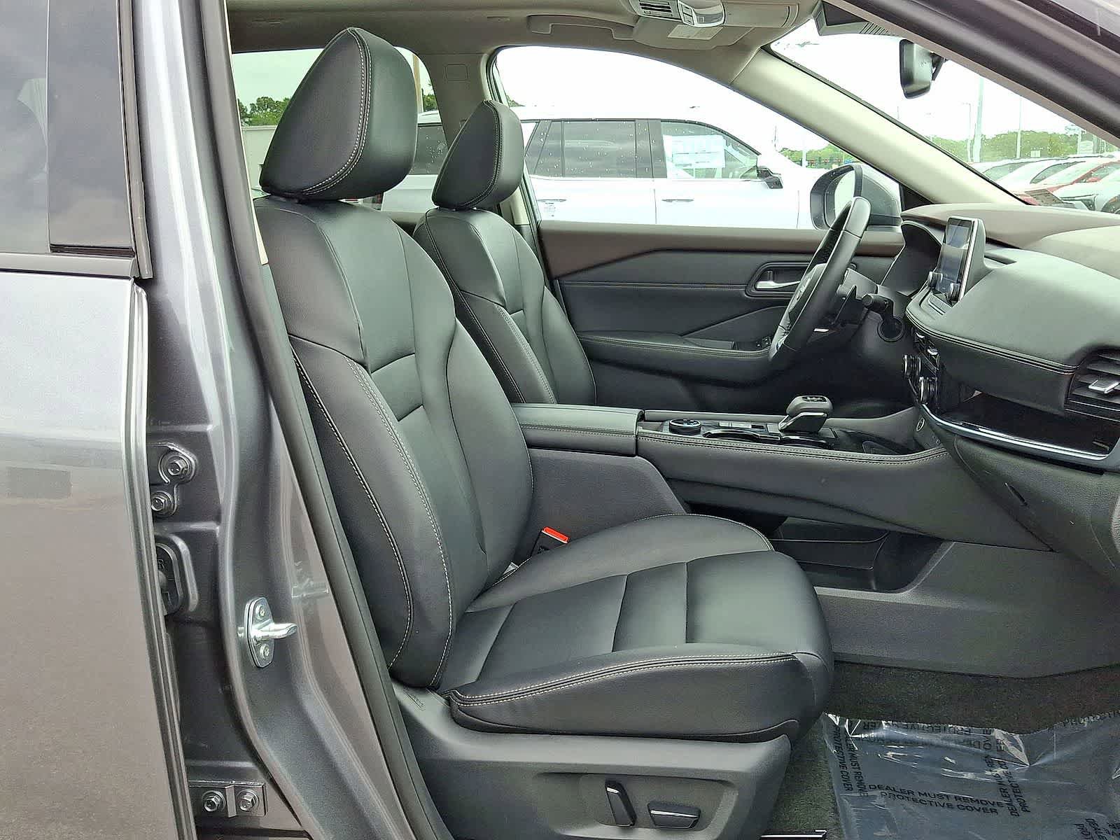 Used 2023 Nissan Rogue SL AWD/4WD image 33