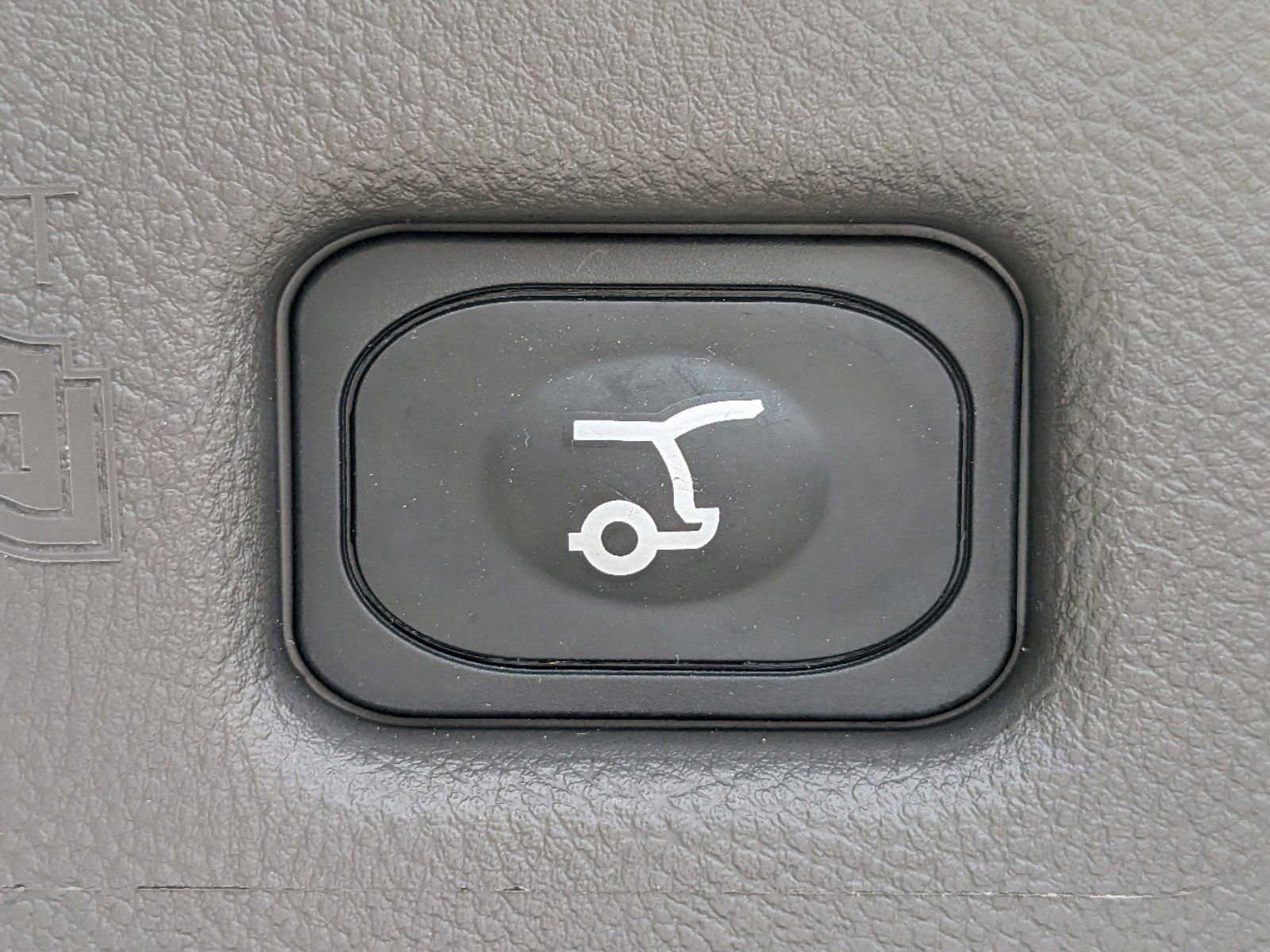 Certified 2023 Lincoln Nautilus Reserve w/ Equipment Group 202A image 14