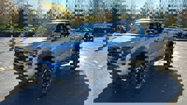 New 2025 Toyota Tacoma TRD Off-Road w/ TRD Off Road Premium Package image 2