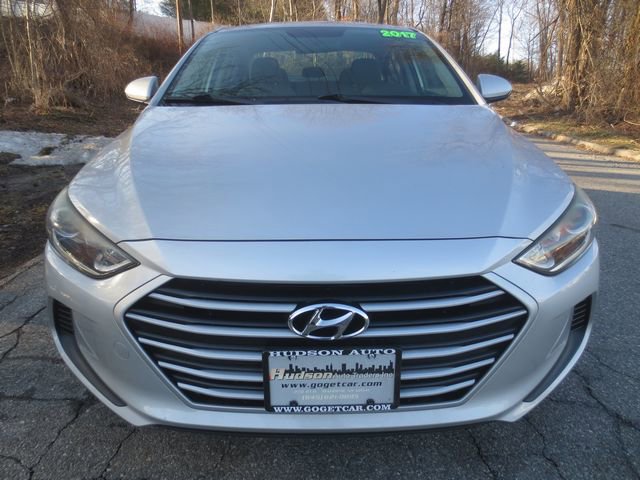 Used 2017 Hyundai Elantra SE image 3