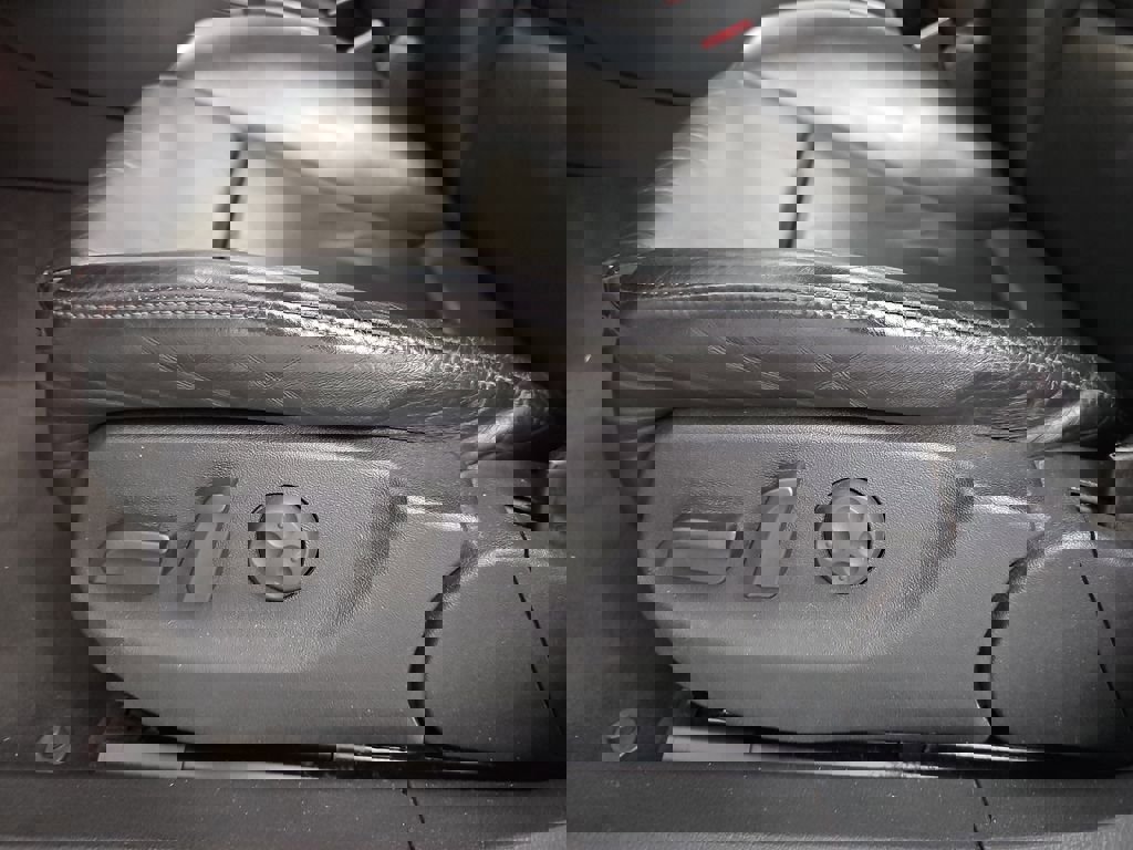 Used 2005 Audi S4 Avant AWD/4WD image 29