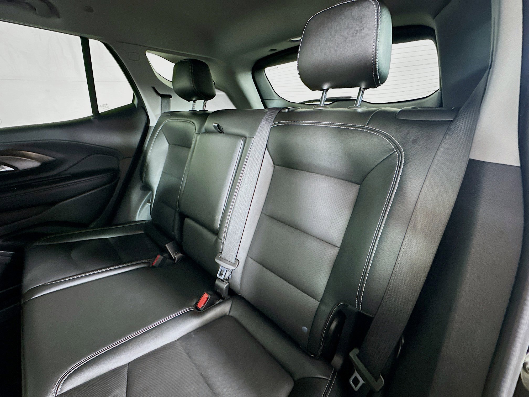 Used 2024 GMC Terrain SLT image 22