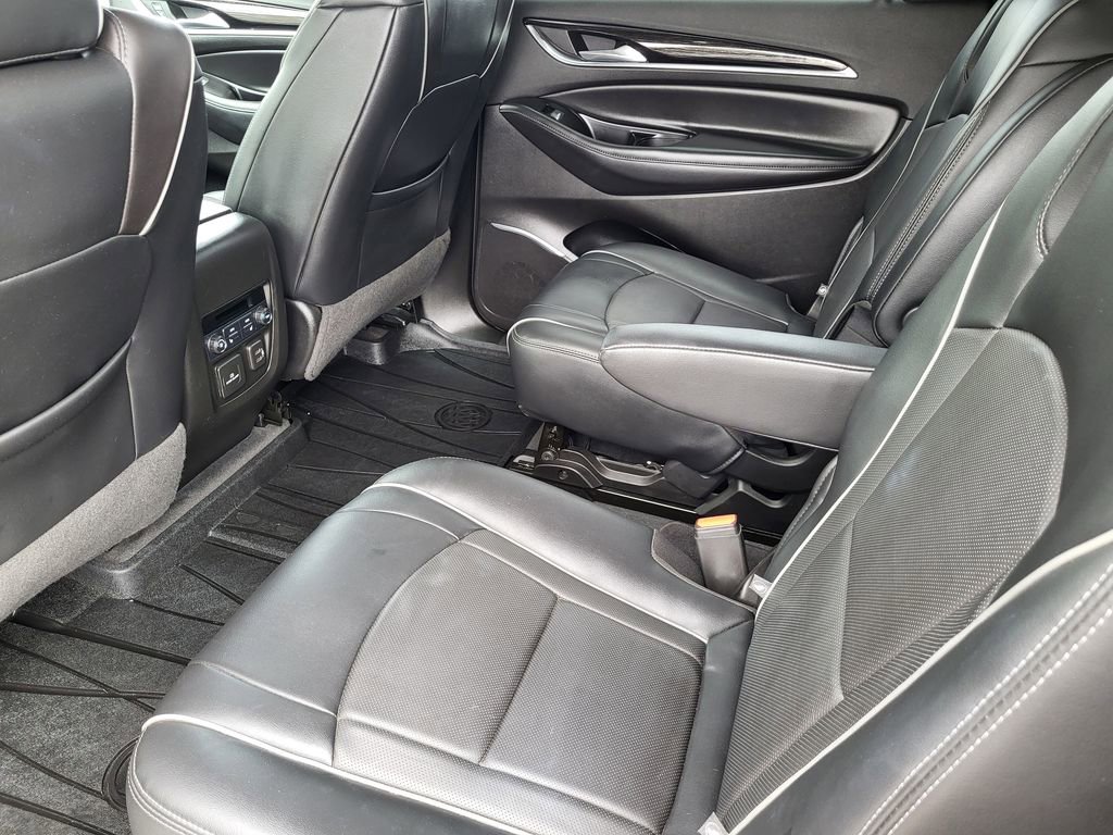 Used 2020 Buick Enclave Avenir w/ Avenir Technology Package AWD/4WD image 21