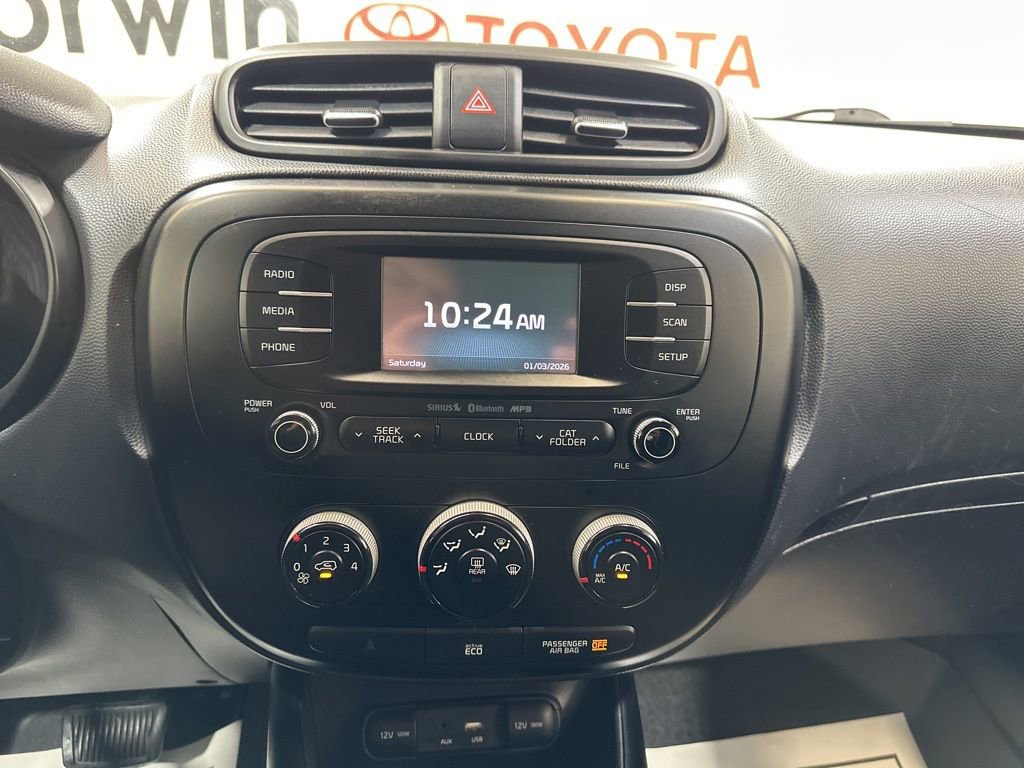 Used 2016 Kia Soul + image 29
