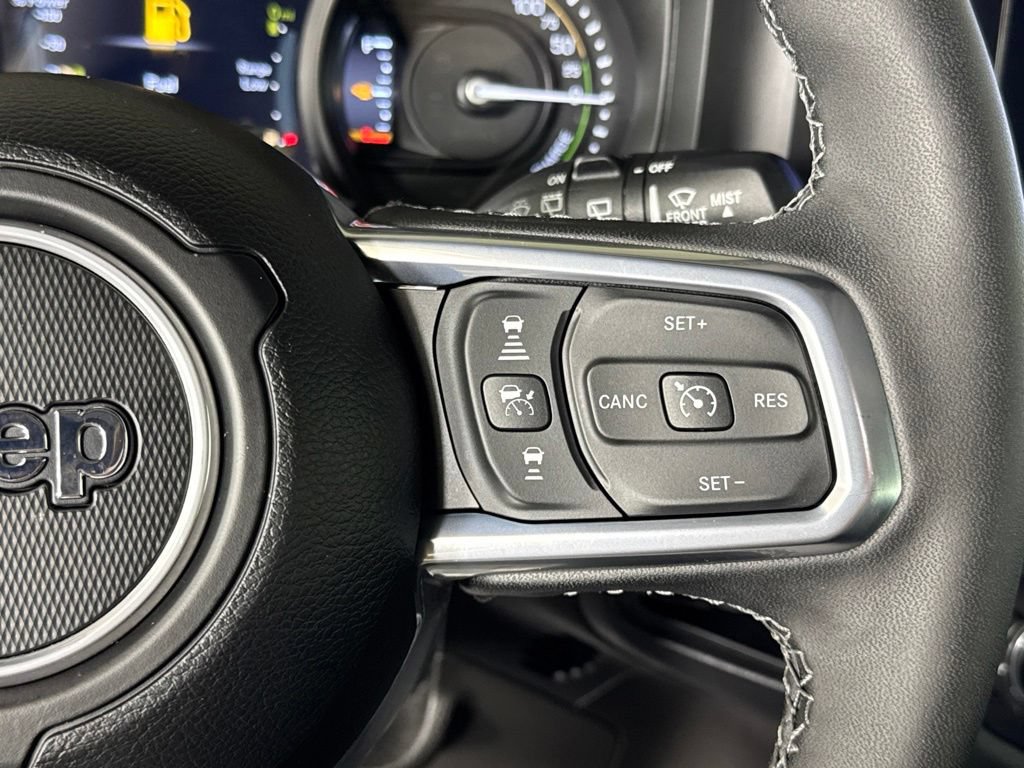Certified 2025 Jeep Wrangler Unlimited Sahara AWD/4WD image 22