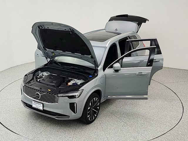 New 2026 Volvo XC90 T8 Plus w/ Protection Package AWD/4WD image 39