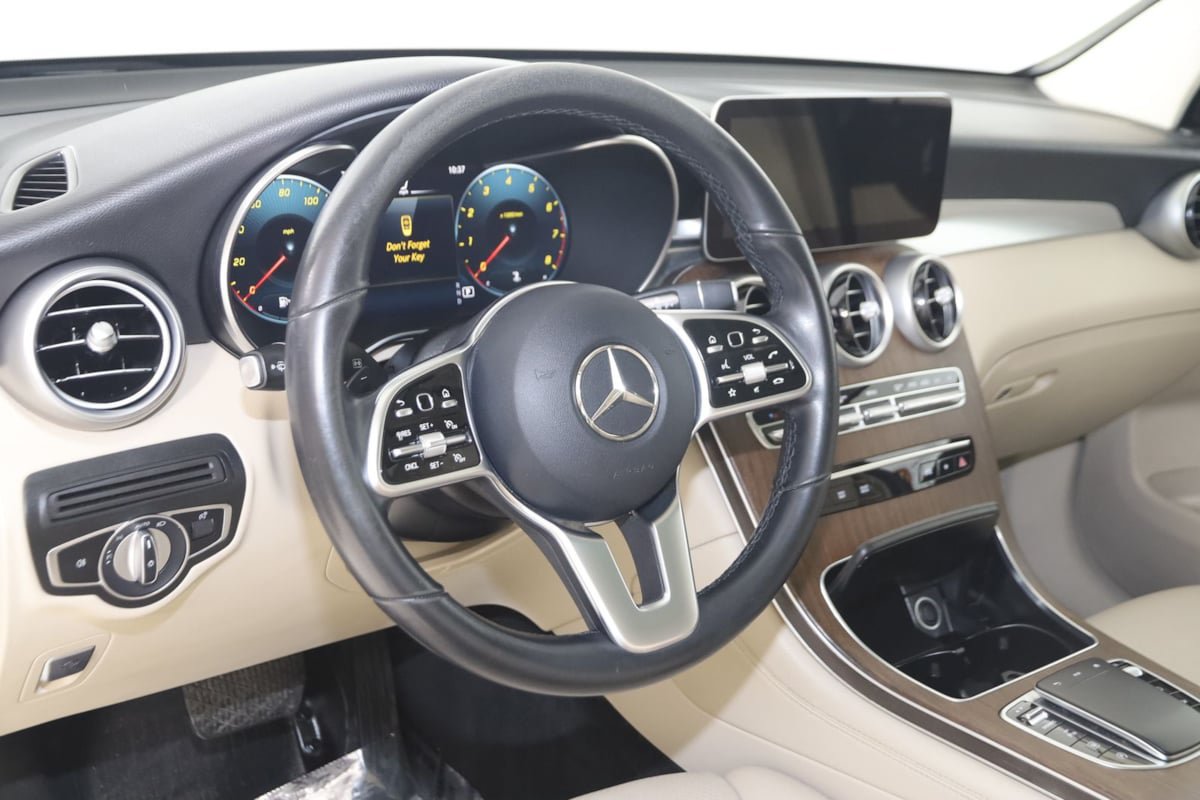 Used 2021 Mercedes-Benz GLC 300 4MATIC image 6