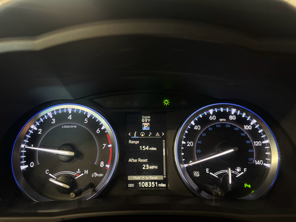 Used 2016 Toyota Highlander Limited FWD image 27