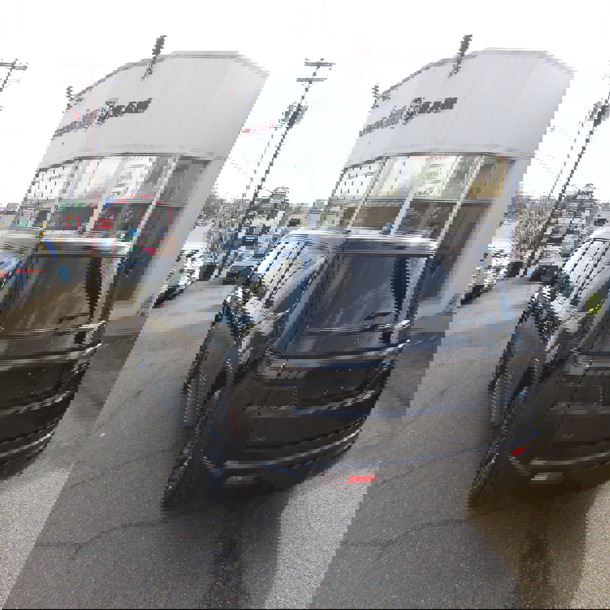 New 2026 Jeep Grand Wagoneer Limited image 14