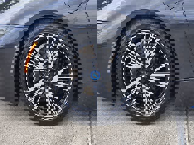 Used 2016 BMW i8 image 8