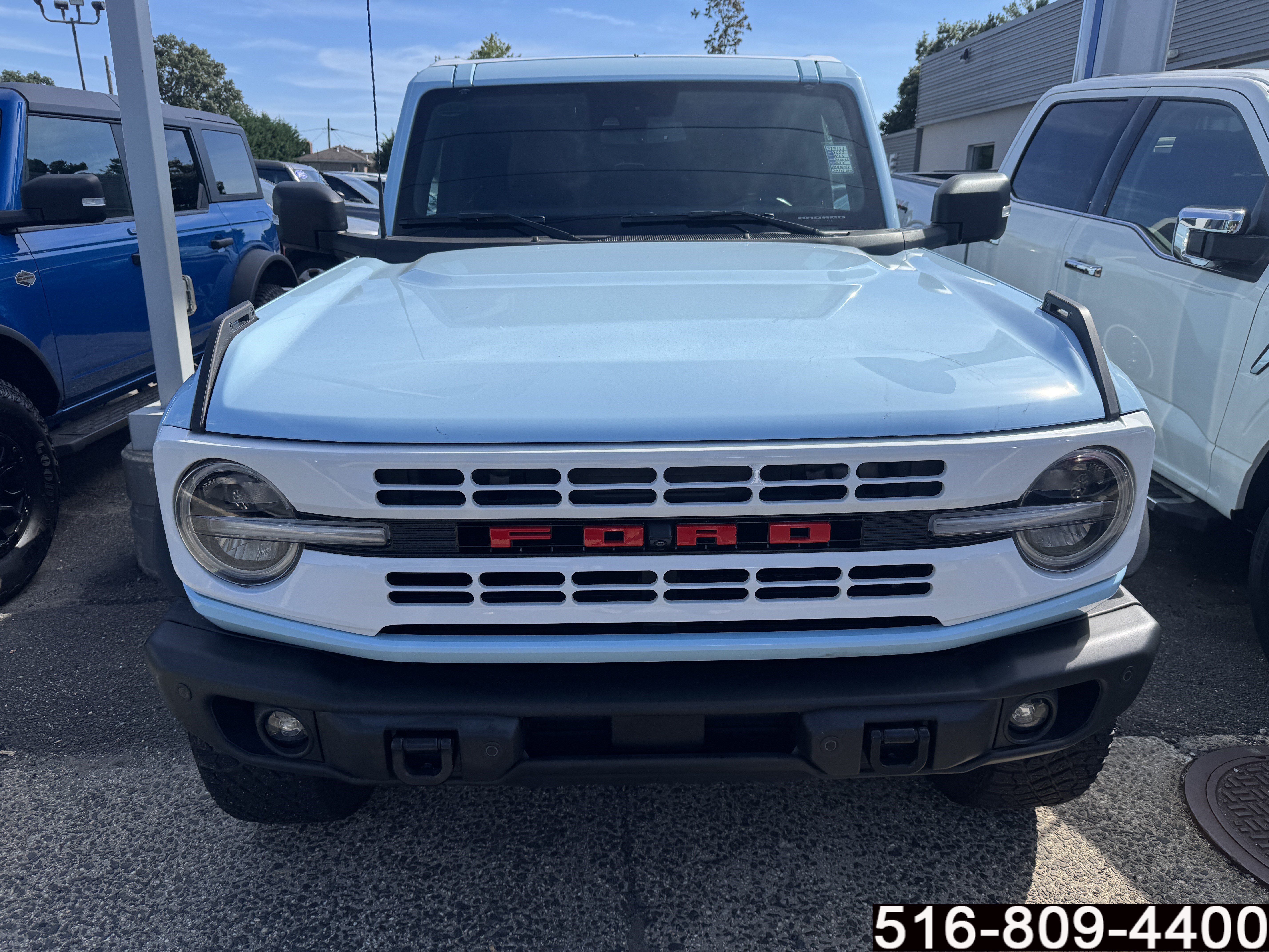 Used 2023 Ford Bronco Heritage Edition AWD/4WD image 2