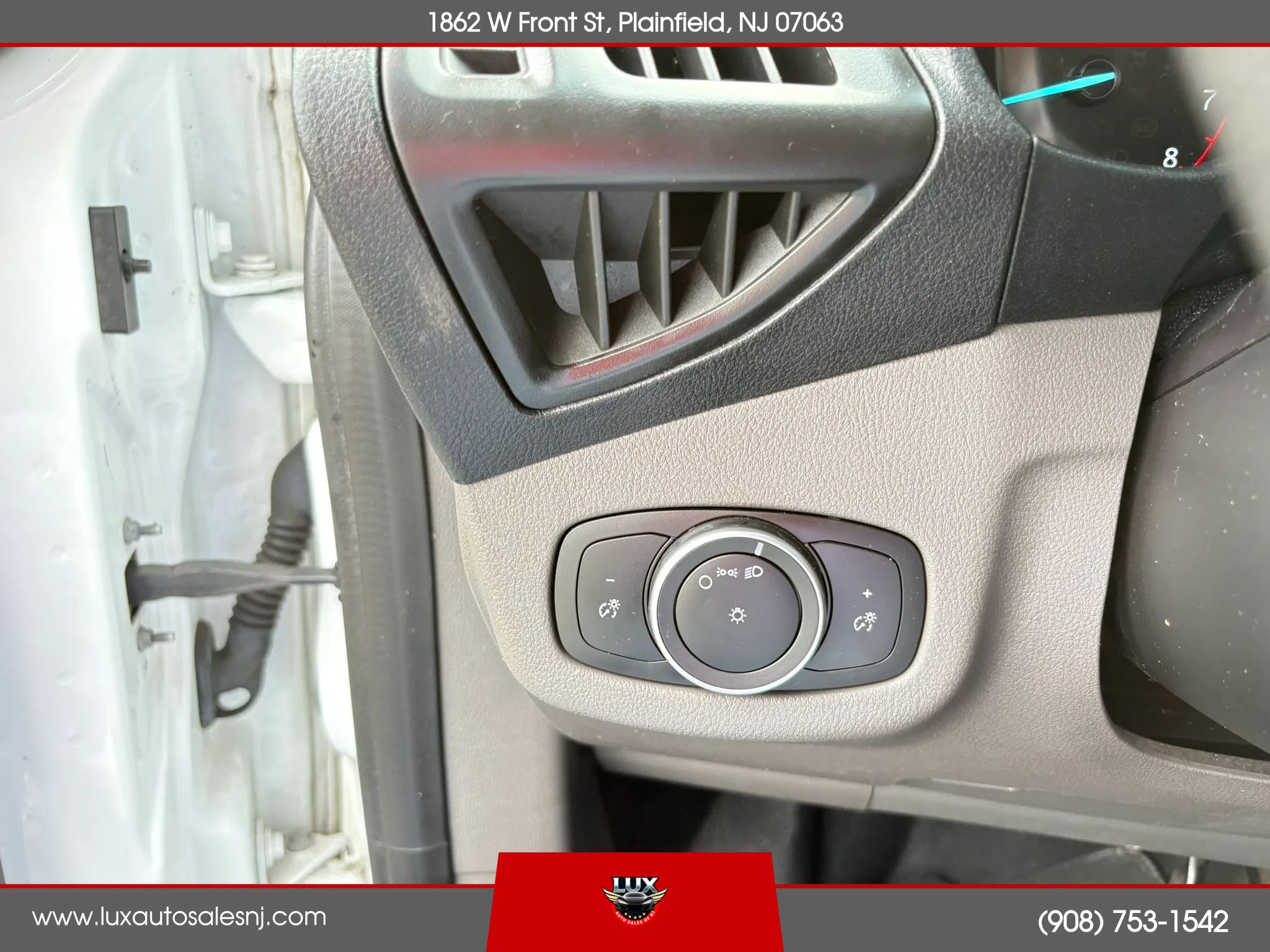 Used 2019 Ford Transit Connect XL FWD image 24