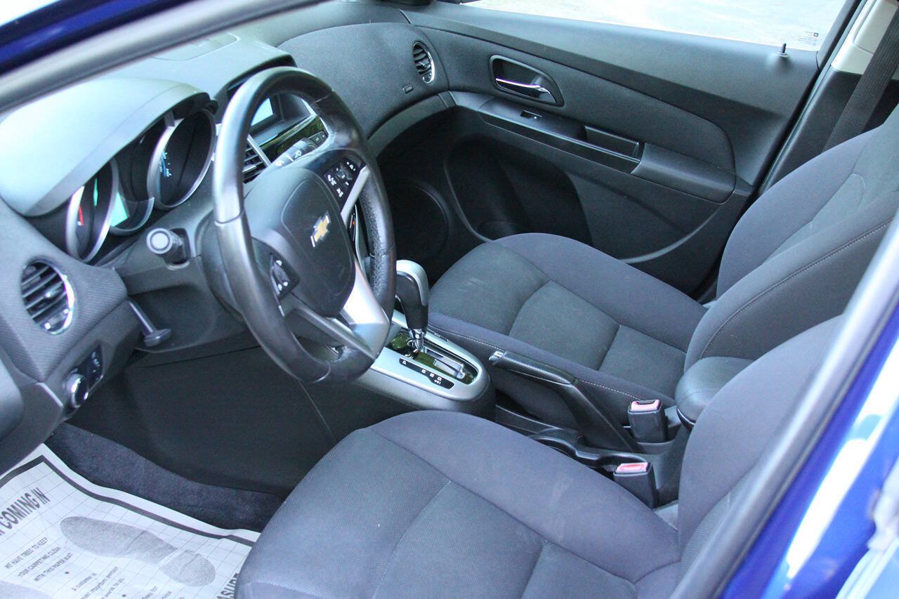 Used 2012 Chevrolet Cruze LT FWD image 24