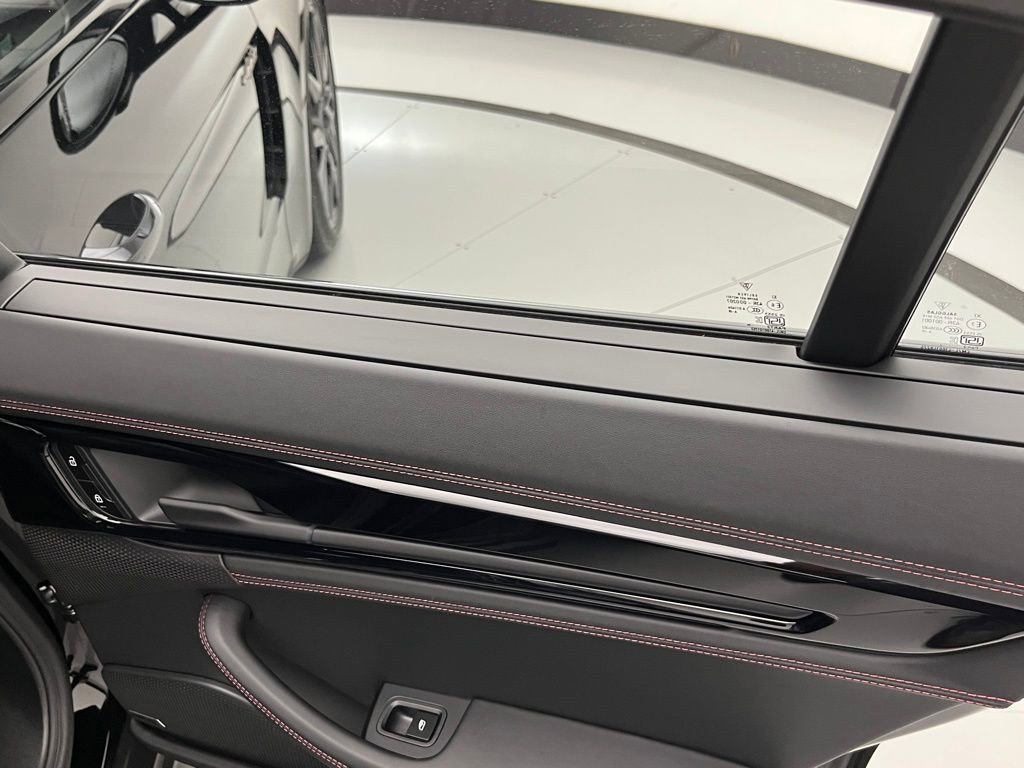 Certified 2025 Porsche Panamera Turbo image 37
