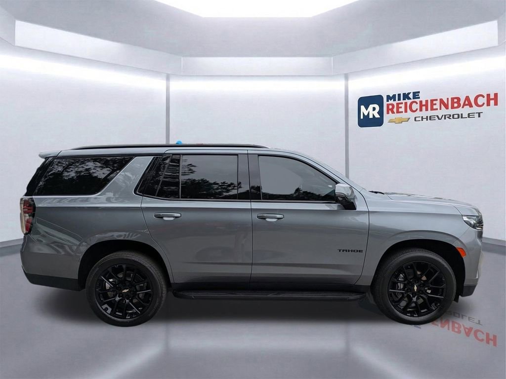 Used 2022 Chevrolet Tahoe RST w/ Luxury Package RWD image 3