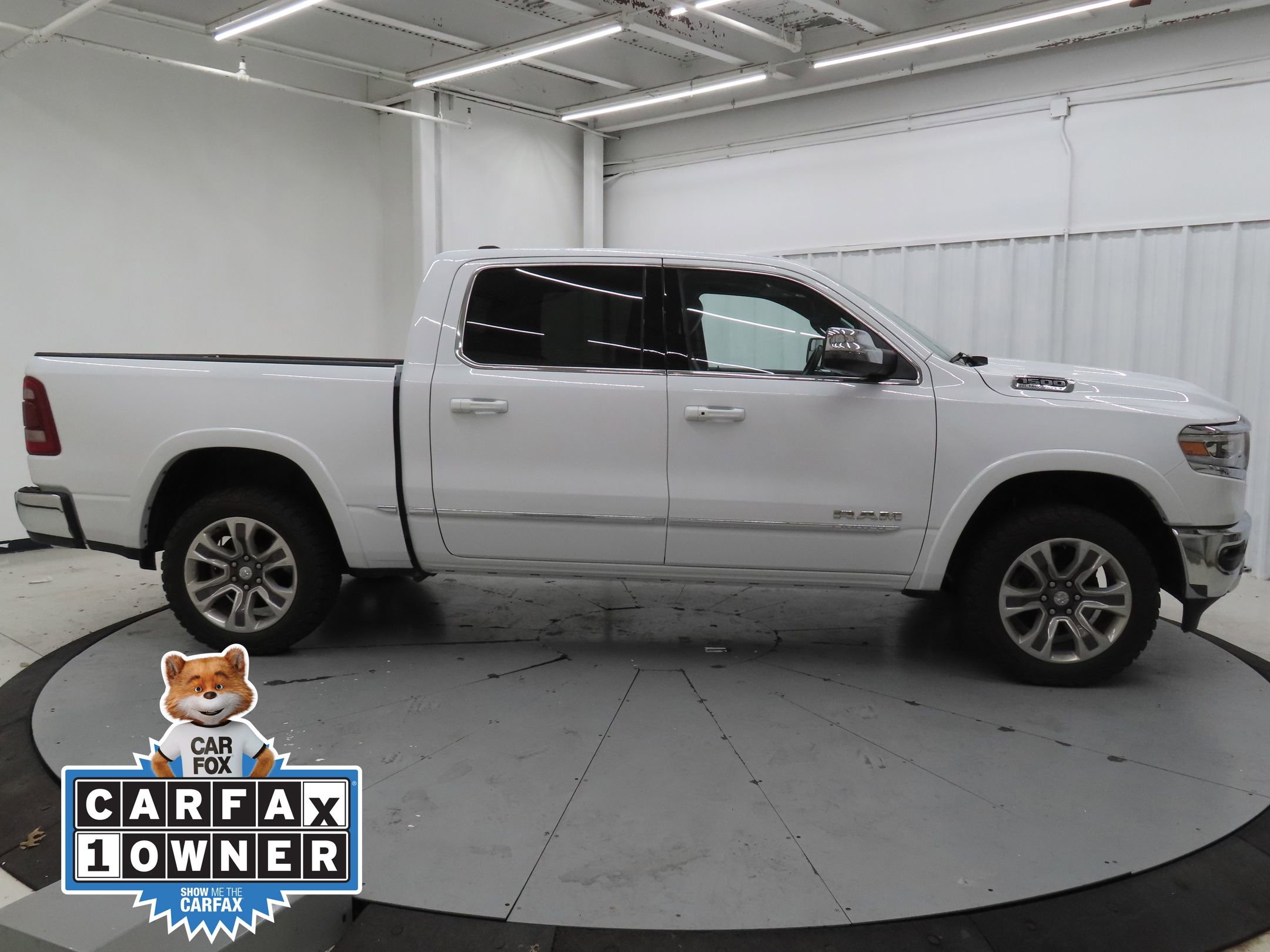 Used 2024 RAM 1500 Limited image 2