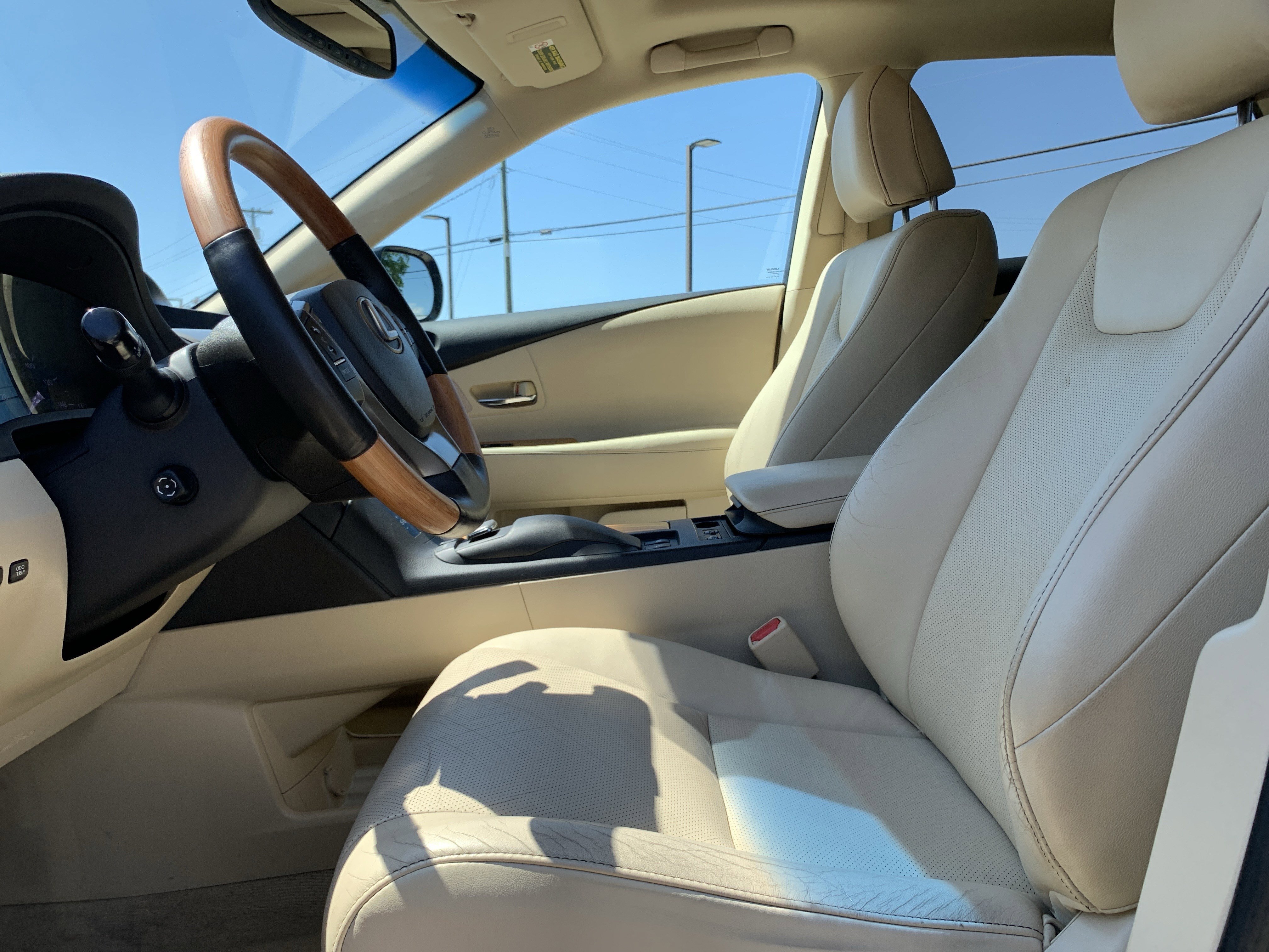 Used 2015 Lexus RX 450h FWD image 16