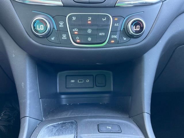 Certified 2024 Chevrolet Equinox LT w/ LPO, Floor Liner Package FWD image 27