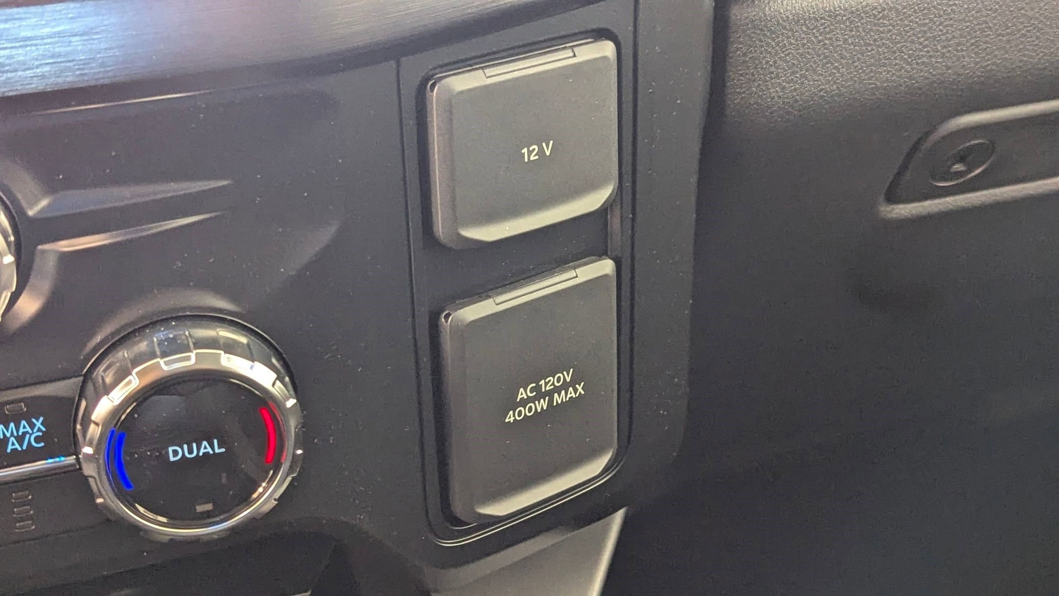 New 2026 Ford F250 Lariat w/ Chrome Package image 25