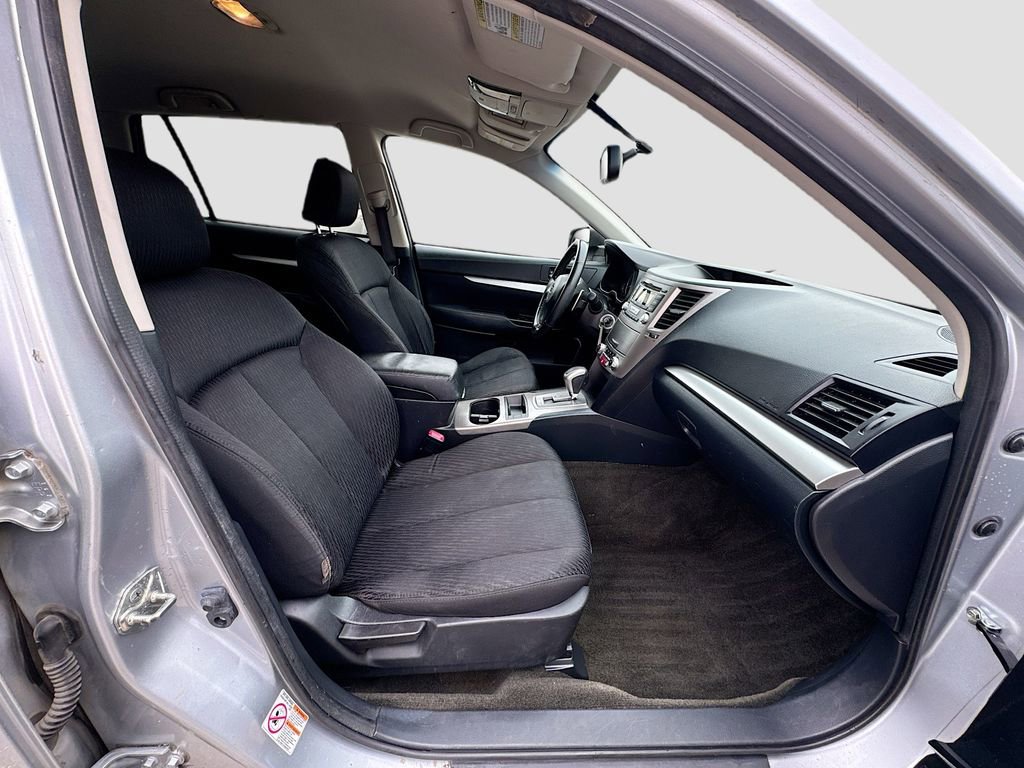 Used 2012 Subaru Outback 2.5i Premium image 32