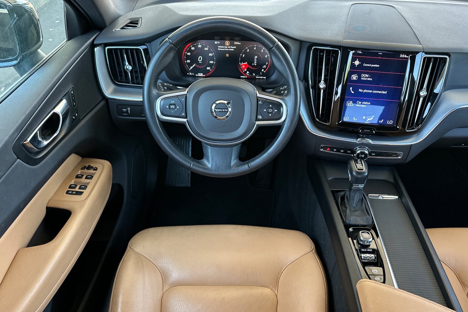 Used 2020 Volvo XC60 T5 Momentum AWD/4WD image 16