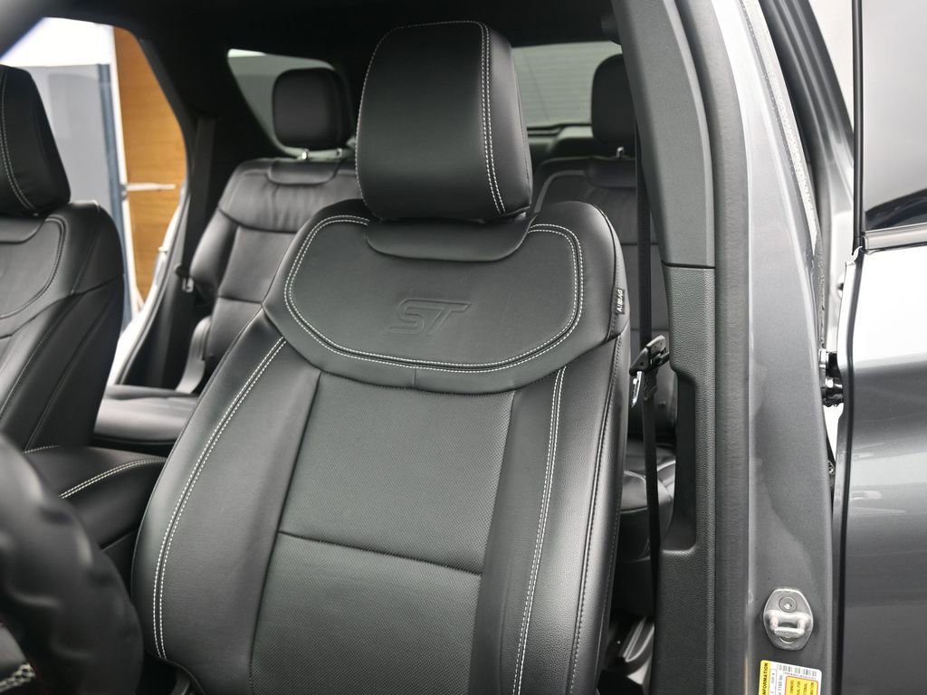 Used 2024 Ford Explorer ST w/ Equipment Group 401A image 25