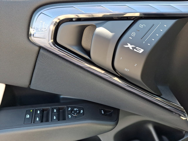 Certified 2025 BMW X3 xDrive30i w/ Premium Package image 13