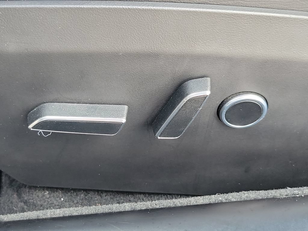 Used 2021 Tesla Model S Plaid AWD/4WD image 14
