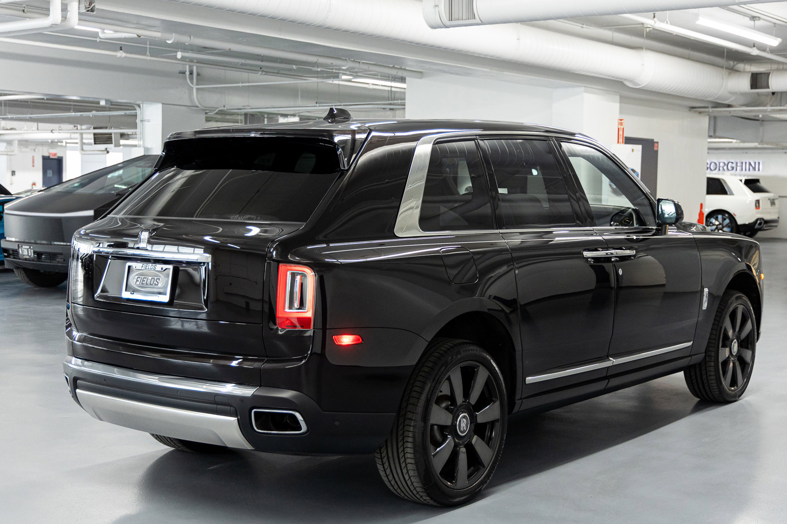 Certified 2023 Rolls-Royce Cullinan w/ Cullinan Package image 5
