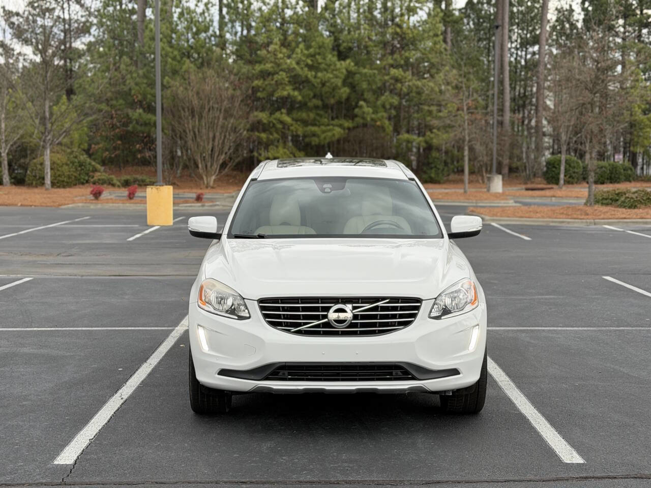 Used 2015 Volvo XC60 T5 Premier Plus FWD image 2