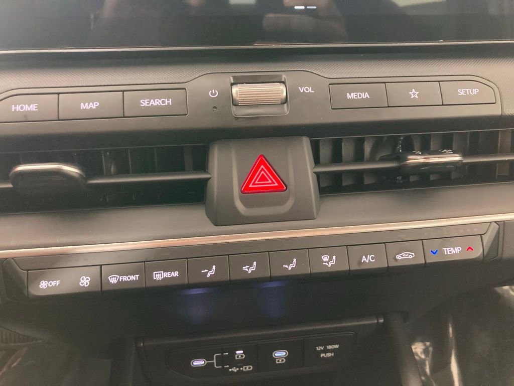 New 2025 Kia K4 LXS image 8