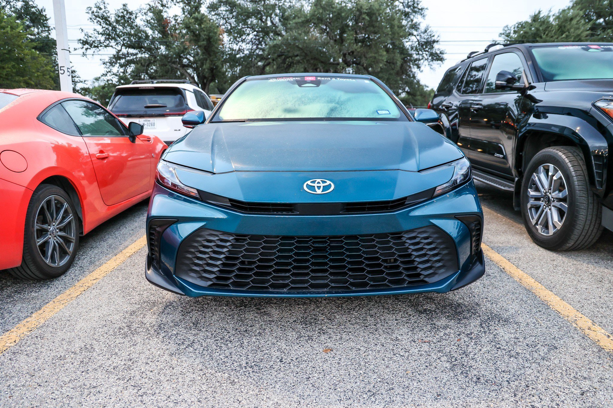 Used 2026 Toyota Camry SE w/ Multimedia Upgrade Package AWD/4WD image 5