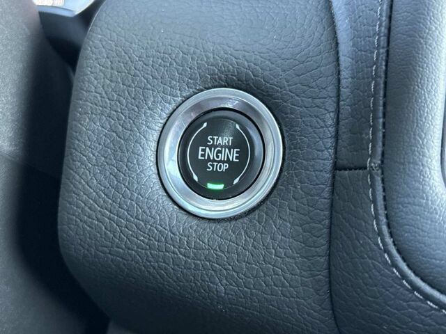 Used 2023 GMC Yukon XL Denali w/ Denali Reserve Package AWD/4WD image 31