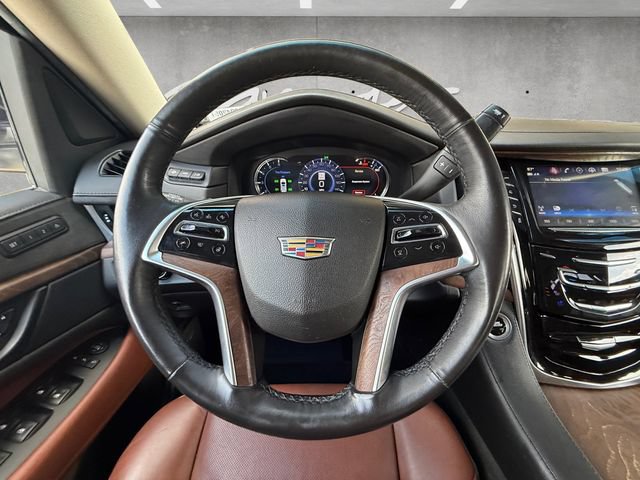 Used 2018 Cadillac Escalade ESV Premium Luxury RWD image 21