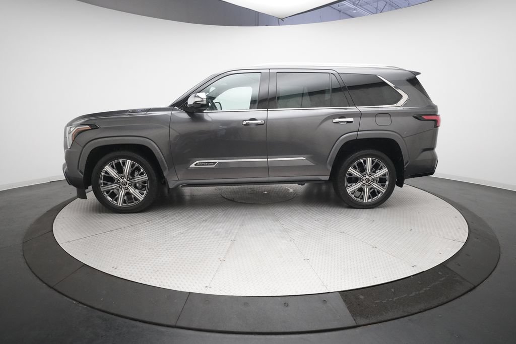 Used 2023 Toyota Sequoia Capstone AWD/4WD image 24