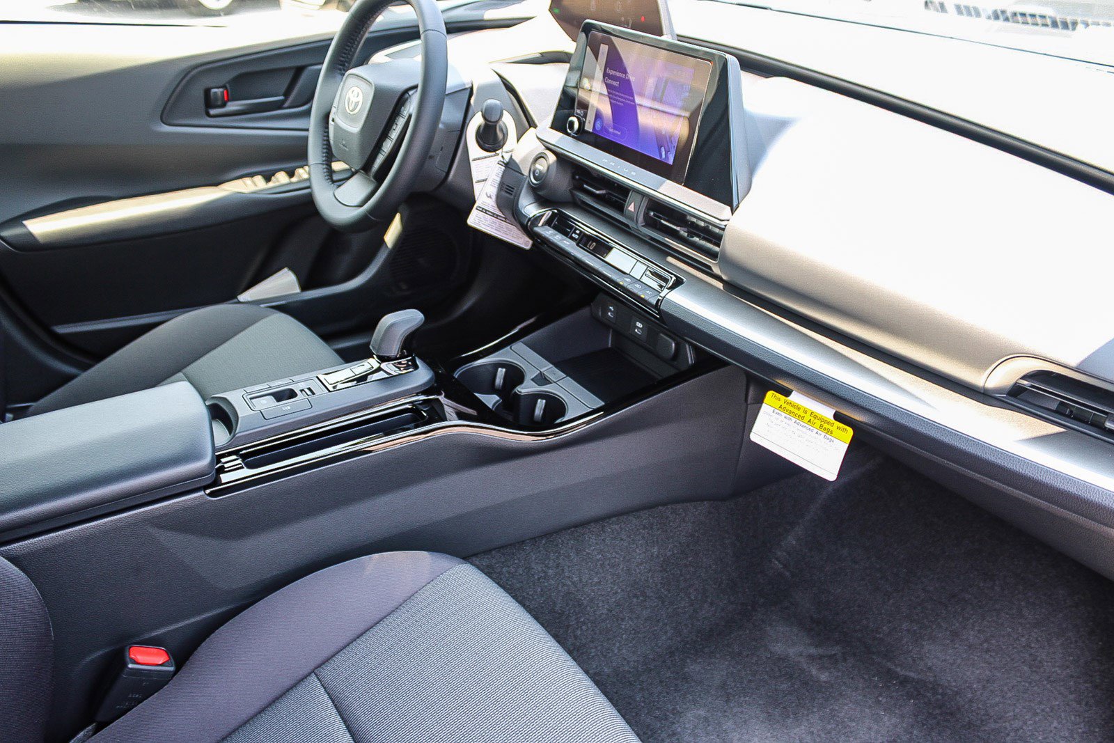 New 2026 Toyota Prius LE FWD image 31