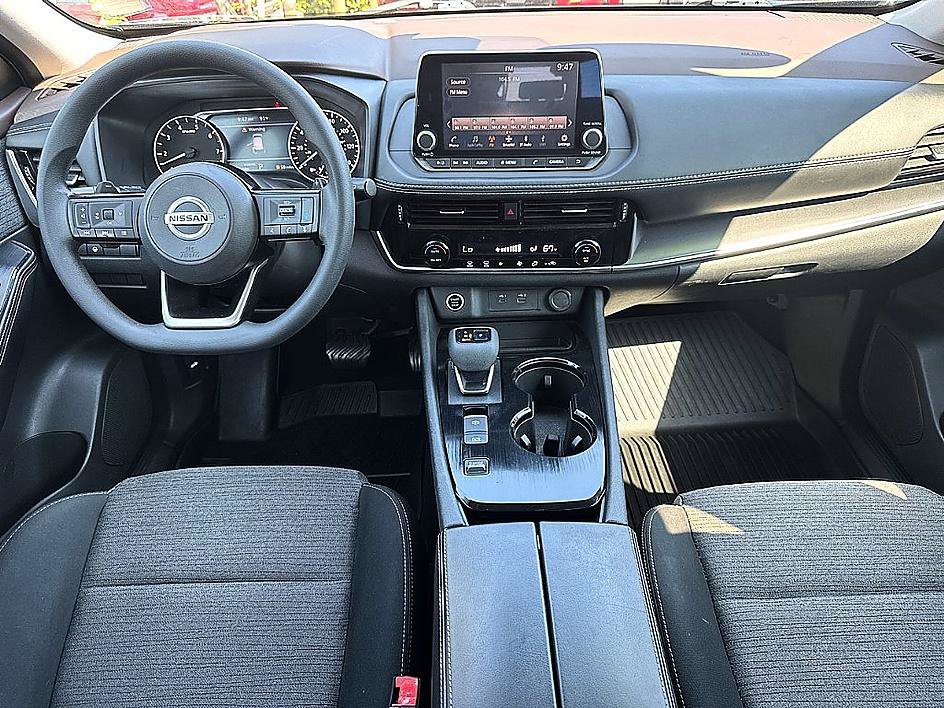 Used 2021 Nissan Rogue SV FWD image 9