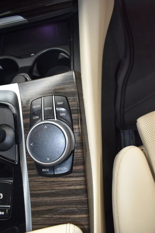 Used 2022 BMW 540i w/ Premium Package RWD image 24
