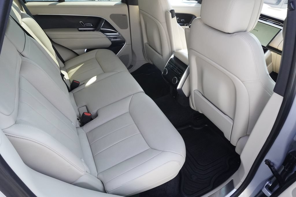 Used 2023 Land Rover Range Rover SE AWD/4WD image 26