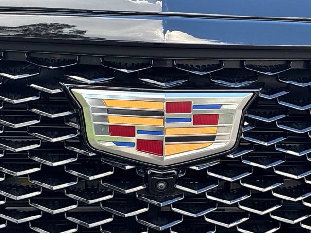 Used 2025 Cadillac Escalade ESV V AWD/4WD image 10