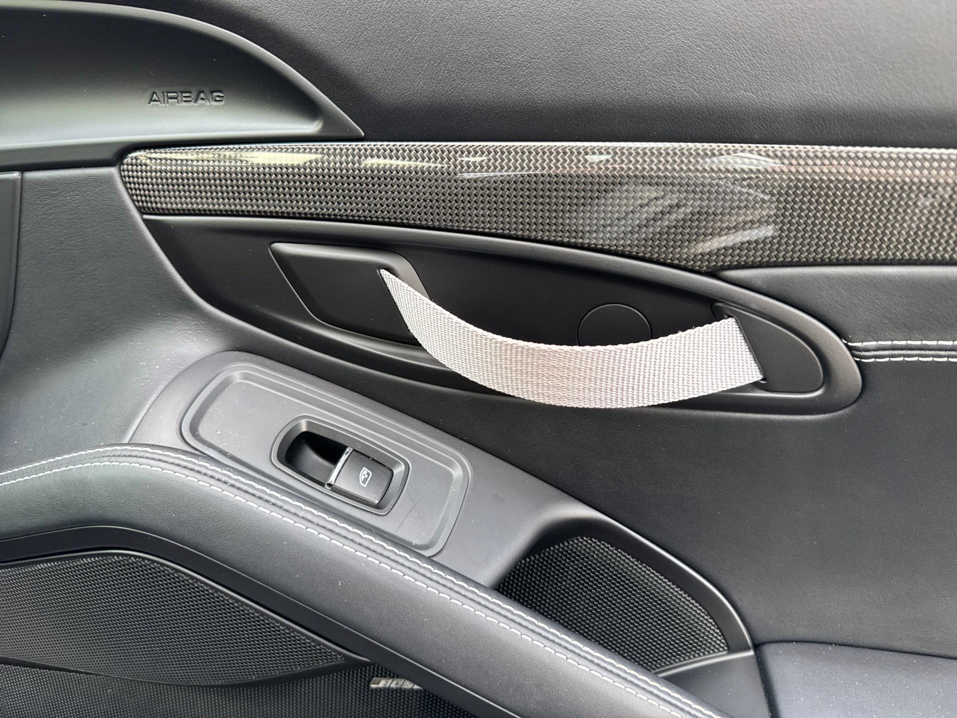 Used 2016 Porsche 911 R image 14