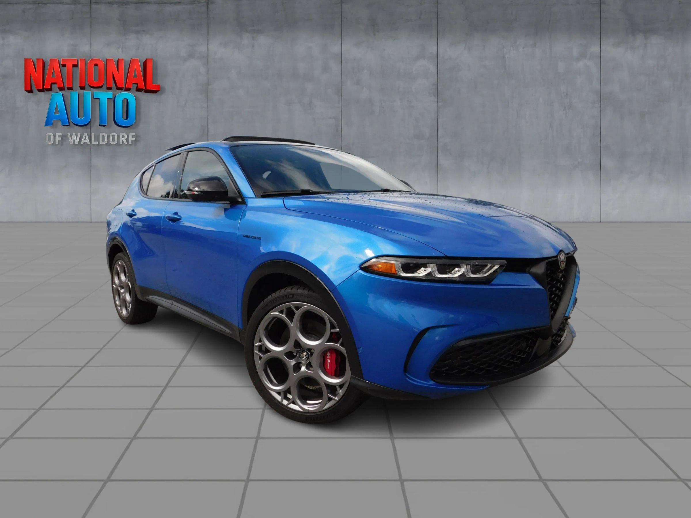 Used 2024 Alfa Romeo Tonale Veloce AWD/4WD image 1