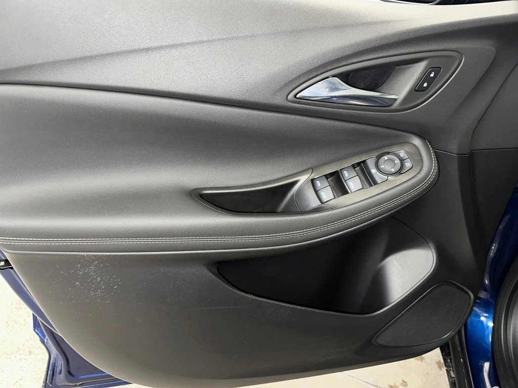 Certified 2023 Buick Encore GX Preferred w/ Cold Weather Comfort Package image 7