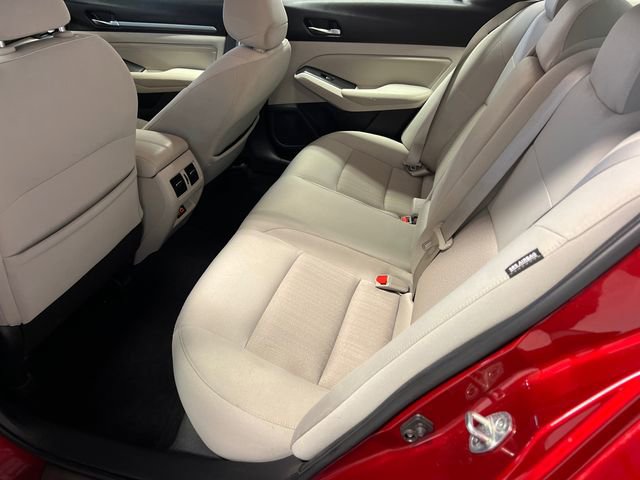 Used 2019 Nissan Altima 2.5 SV image 16