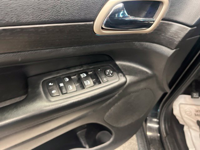 Used 2015 Jeep Grand Cherokee Laredo w/ Quick Order Package 23E RWD image 27