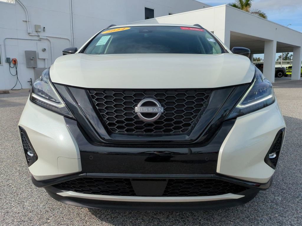 Certified 2024 Nissan Murano SV w/ SV Midnight Edition Package image 9